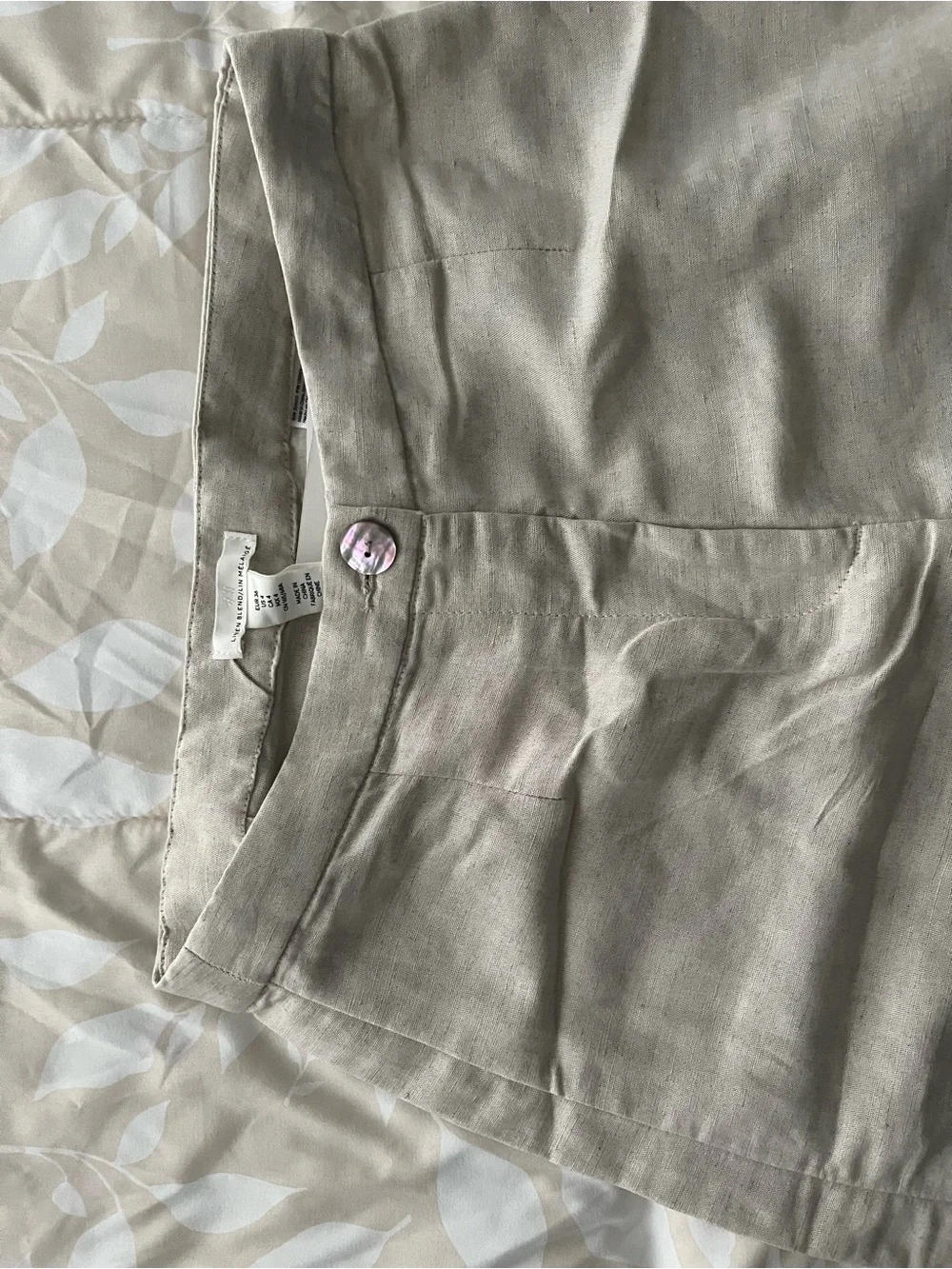 Banana Republic Wide-Leg Linen-Blend Pants in Cream